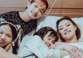 Reaksi Kedua Anak Moa Penuh Haru Saat Punya Adik Baru, Gemas!