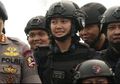 Tak Disangka, Ternyata ada Sosok 'Bidadari' Cantik dalam Pasukan Brimob saat Menyerbu Napi Teroris!