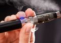 Ingat, Uap Vape Juga Berbahaya, Bisa Picu Kanker dan Serangan Jantung