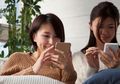 Seorang Perempuan Dipenjarakan Suaminya Hanya Karena Meminjam Ponsel Tanpa Izin, Kok Bisa?