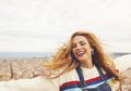 Menurut Astrologi 5 Zodiak Ini Paling Riang dan Dicintai, Moms Termasuk?