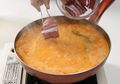 Ini Bedanya Rendang Indonesia dan Malaysia, Coba Tengok Mana yang Biasa Anda Buat