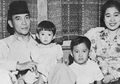 Bukan Fatmawati, Dipangkuan Wanita Inilah Bung Karno Menghembuskan Napas Terakhirnya