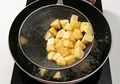 Agar Sambal Goreng Kentang Tidak Keriput, Lakukan Tips Berikut Ini