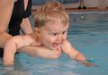 Awasi Anak Anda Saat Berenang! Bocah 3 Tahun Ini Tewas Setelah Kurang Diawasi Keluarganya Saat Berenang