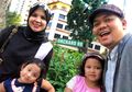 Libur Lebaran, Presenter Indra Bekti Alami Kejadian Lucu di Singapura