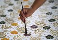 Memanjakan Mata dengan Batik Solo, Jangan Lupa Borong Batiknya!