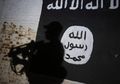 Berbagai Jenis Senjata Buatan Israel Ditemukan di Gudang Milik ISIS di Suriah: Apakah Israel dan ISIS Bersekutu?