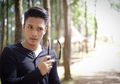 Terbang ke Kanada, Randy Pangalila Resmi Lamar Kekasih Bulenya