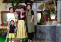 Sebelum Libur Sekolah Usai Ajak si Kecil Bertemu Tokoh Disney , yuk!