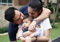 Temani Raphael, Wajah Suami Sandra Dewi Bikin Warganet Salah Fokus!