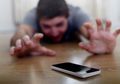 Pikirkan Sejenak, Apakah Kita Sudah 'Dikendalikan' oleh Smartphone?