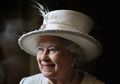 Wow! Rayakan Natal, Ratu Elizabeth II Bagikan Hadiah Ini Untuk Staf Kerajaan