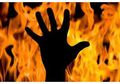 Hanya Karena Tak Mau Ambil Speaker, Wanita Ini Dibakar Hidup-hidup