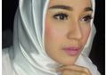 2009 Menikah dengan Aktor Dimas Seto, 2010 Kabar Sedih Datang dari Artis Dhini Aminarti Karena Ditinggal Pria yang Disayanginya