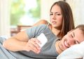 Pasangan Justru Nyaman Cerita Sama yang Lain? Hati-Hati Selingkuh Emosional! Ini 7 Tandanya