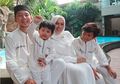 Menelusuri Rumah Denny Cagur yang Mewah Bak Villa Lengkap dengan Lift dan Kolam Renang ala Waterpark