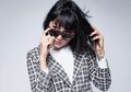 Jadi Pusat Perhatian? Gaya Nyentrik Ala Poppy Sovia Ini Bisa Dicoba!