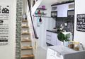 Dapur Tetap Chic Walau Berukuran Mini dengan Sentuhan Hitam Putih Ala @rifkahaayti