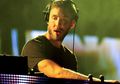 Calvin Harris Kembali Puncaki Daftar DJ dengan Bayaran Tertinggi