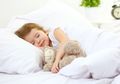 Ini Umur Ideal untuk Membiasakan Si Kecil Tidur Sendiri di Kamarnya