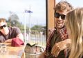 4 Alasan Mengapa Kita Sebaiknya Tak Bawa Pacar ke Acara Bareng Teman