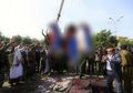 Bunuh dan Perkosa Bocah 10 Tahun, 3 Pria Ini Ditembak Mati dan Digantung Dihadapan Publik