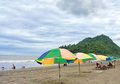 Asyik, Ada Pesawat "Nangkring" di dekat Pantai, Berlibur ke Sini, yuk!
