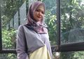 Stylo of The Day, Gaya Feminin dengan Busana Warna Pastel ala Cynthia Male