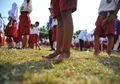 Setapak 'Hilangkan' Luka di Kaki Siswa dan Tingkatkan Pendidikan