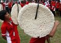 5 Alasan Lomba Makan Kerupuk Hampir Selalu Diadakan pada Hari Raya Kemerdekaan Indonesia!