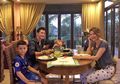 Sudah Cerai, Tamara Bleszynski dan Mike Lewis Unggah Foto Kocak Bersama