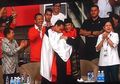 Inilah yang Dibisikkan Hanifan ketika Memeluk Jokowi dan Prabowo di TMII