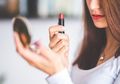 MAC Lipstik Tuai Pro-Kontra Karena Tak Edit Rambut Bibir Sang Model