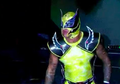 Pegulat Rey Mysterio Tanding Gulat dengan Kenakan Kostum Woverine