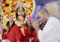 Ritual dan Tradisi Menyembah Gadis Kumari, Sang "Dewi Hidup" di Nepal
