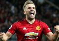 Tak Kapok Ditilang Polisi Inggris, Luke Shaw Kembali Bikin Ulah di Jalan Raya