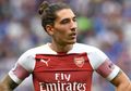 Punya Wajah Tampan, Hector Bellerin Dipercaya Jadi Model Sampul Majalah Fashion Terbesar di Dunia