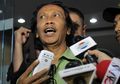 Sempat Tersandung Kasus Korupsi Tahun 2015, Istri Mandra Setia Bawakan Kudapan Khas Betawi ke Tahanan