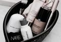 Intip Deretan Tips Menata Pouch Makeup Agar Tak Ribet Saat Bepergian