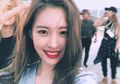 Bergaya Feminin Vintage ala Sunmi dengan Pilihan Fashion Items Mulai dari Harga 100 Ribu Rupiah