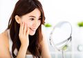 Dermatologis Larang Kita Lakukan Hal Ini pada Kulit, Apa Saja?