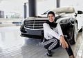 Nikita Mirzani Pamer Mobil Baru Rp2,6 M: Netizen Mah Nggak Sanggup Beli Shaay