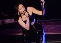 Adik Kandung Miley Cyrus Jual Air Matanya Seharga Rp 177 Juta