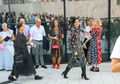 3 Inspirasi OOTD Tabrak Motif dari Street Style Milan Fashion Week 2019!
