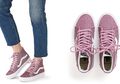 Vans Rilis Koleksi Sneakers Glitter yang Stylish, Siap-Siap Harus Punya!