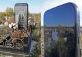 Orang yang Berkunjung ke Kuburan Terkejut Melihat Batu Nisan Berbentuk iPhone