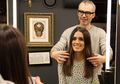 Cara Memakai Dry Shampoo yang Baik dan Benar ala Hairstylist