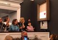 Banksy 'Rusak' Lukisannya Sendiri Tepat Setelah Terjual Rp 21 Miliar