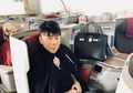Tenteng Tas Hermes, Roy Kiyoshi Berpose Manja dengan Mama, Caption Bijaknya Menyentuh Hati!